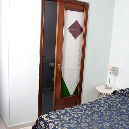 Cinquestelle Nápoles